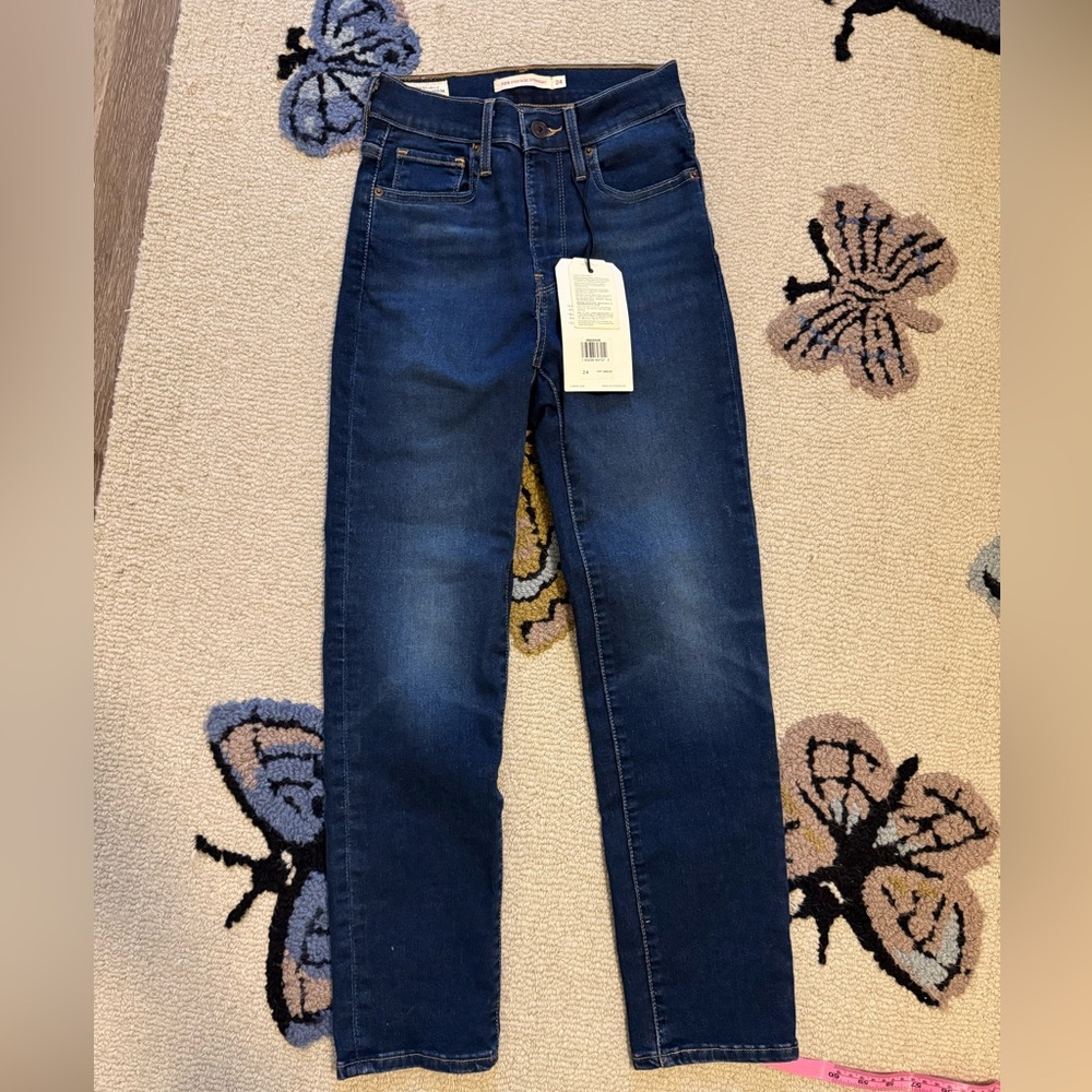 NWT Levi's 724 HIGH RISE SLIM STRAIGHT CROP WOMEN'S JEANS - Dark Wash Blue